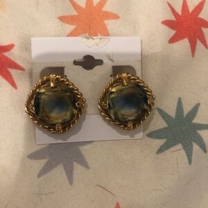 Vintage Colorful Star Blue and purple Vintage earrings.Set in Gold. Stunning 💎